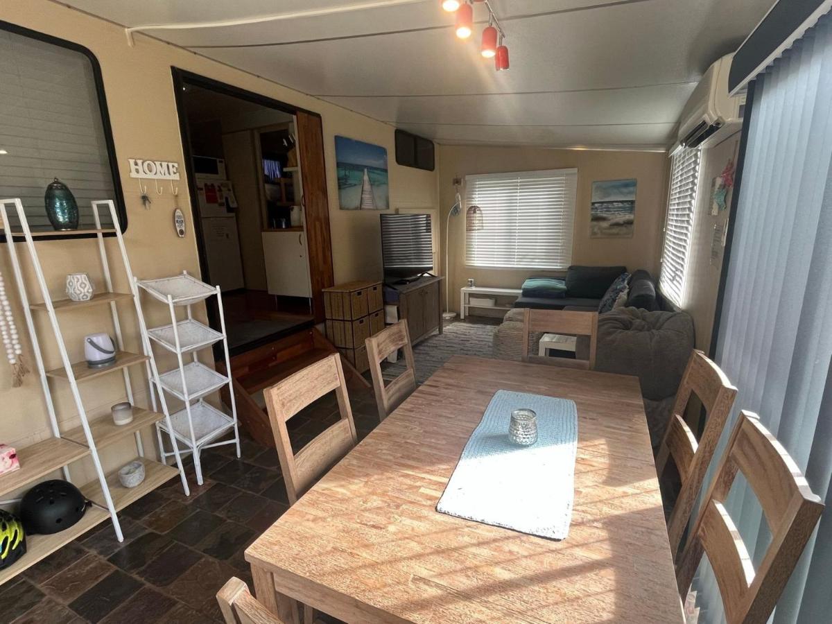 B&B Broadwater - Geographe Holiday Cabin Cabin 23 - Bed and Breakfast Broadwater