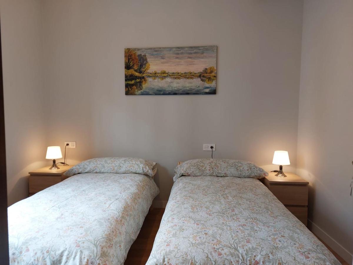 Habitación en apartamento con zonas comunes compartida H2 - Ferienwohnung Bilbao