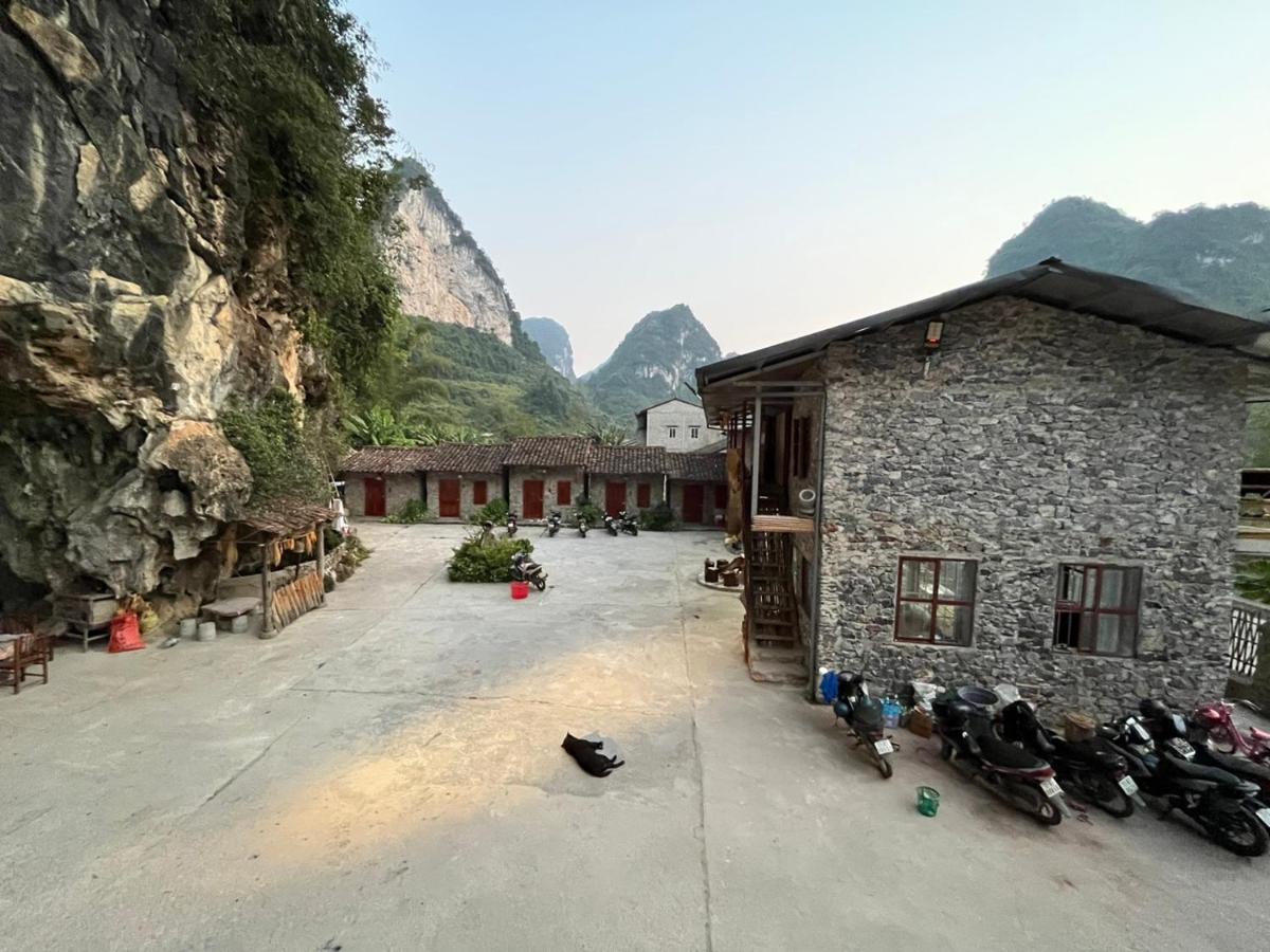 Yen Nhi Homestay Ban Gioc - B&B Thâm Thao