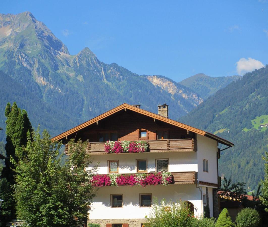 B&B Mayrhofen - Haus Schlechter - Bed and Breakfast Mayrhofen