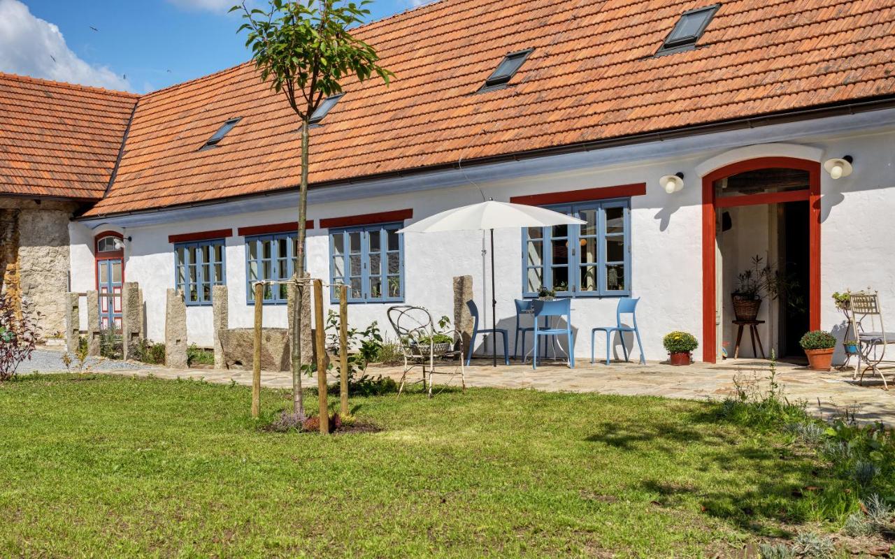 Statek Polzov - B&B Polžov