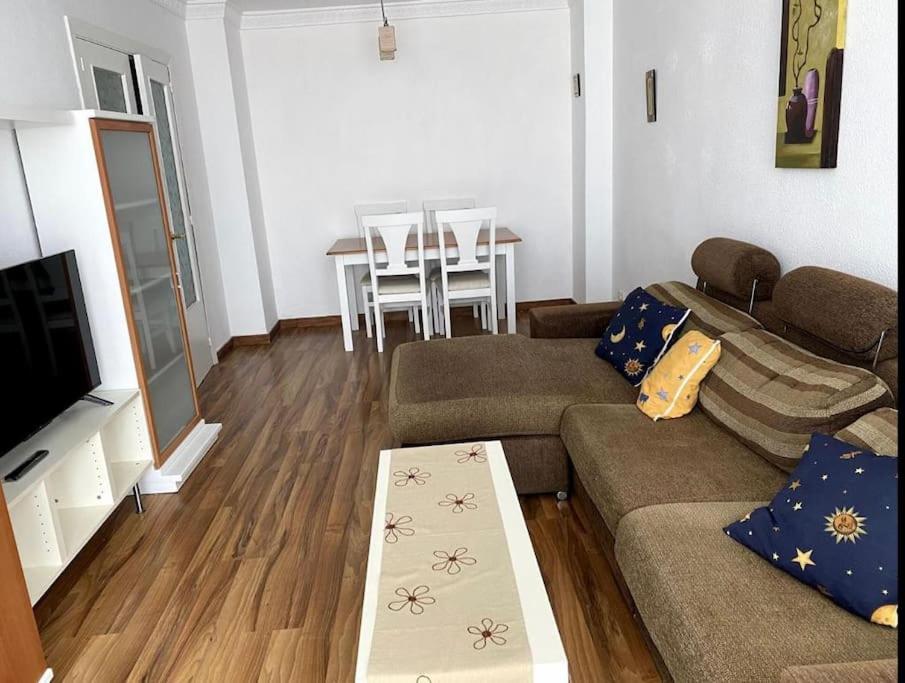Excelente piso en San Fernando - B&B