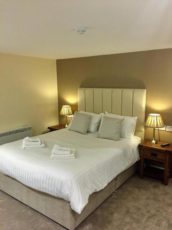 Standard Zimmer mit Kingsize-Bett