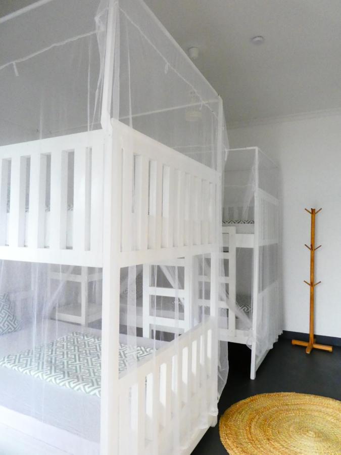 Litera en habitación compartida mixta