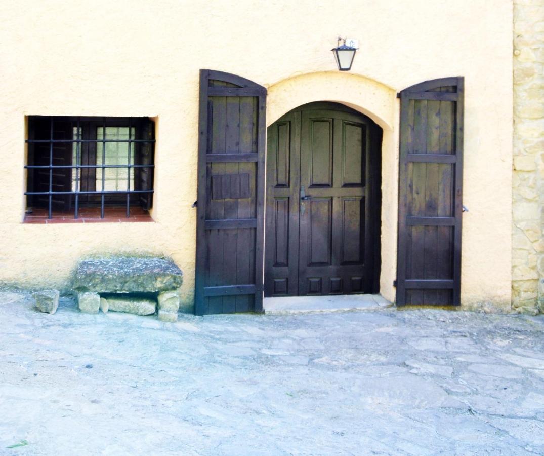 Casa con terraza con vistas al valle - Cal Taverner - B&B