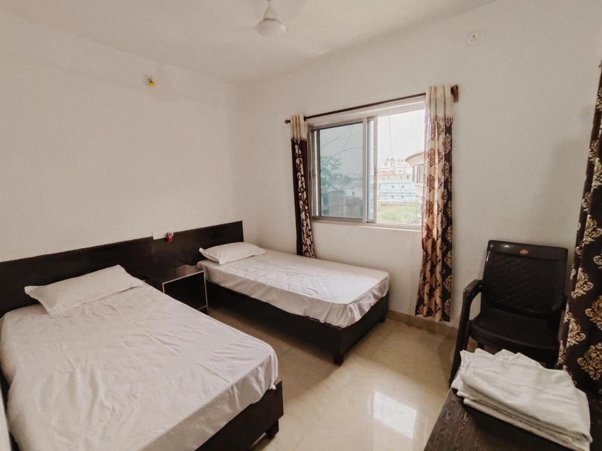 B&B Buddh Gaya - Dwarka Home Stay - Bed and Breakfast Buddh Gaya