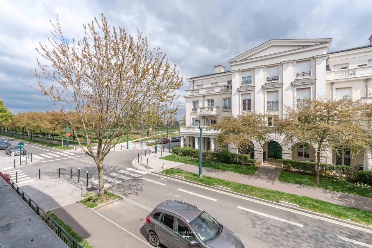 Disneyland-Paris 8pers, 2 Parkings, Wifi, - B&B