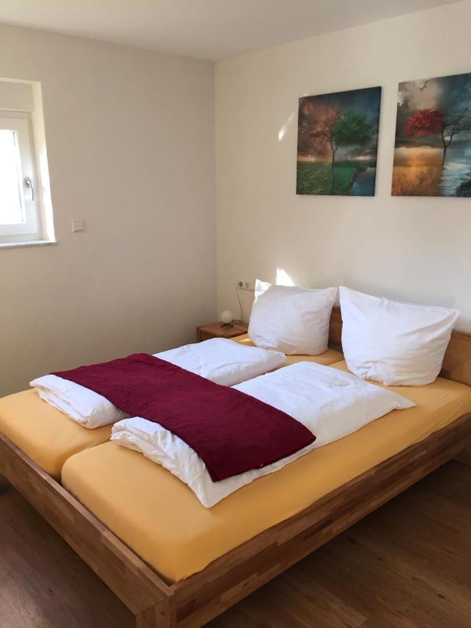 Family Room (4 - 5 Adults)