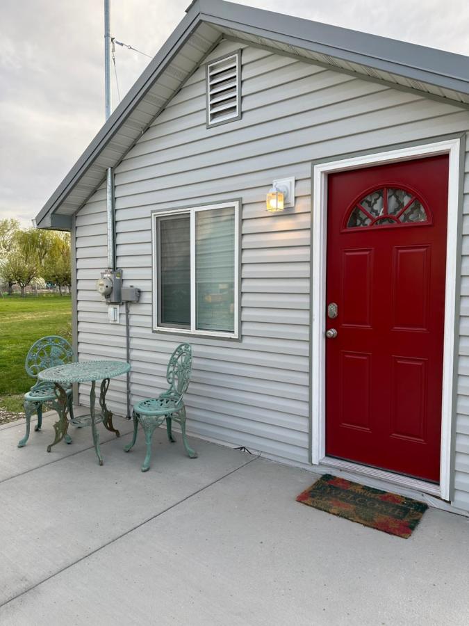 NEW Private House B with Carports EV Plugin L2 - Bed and Breakfast Twin Falls