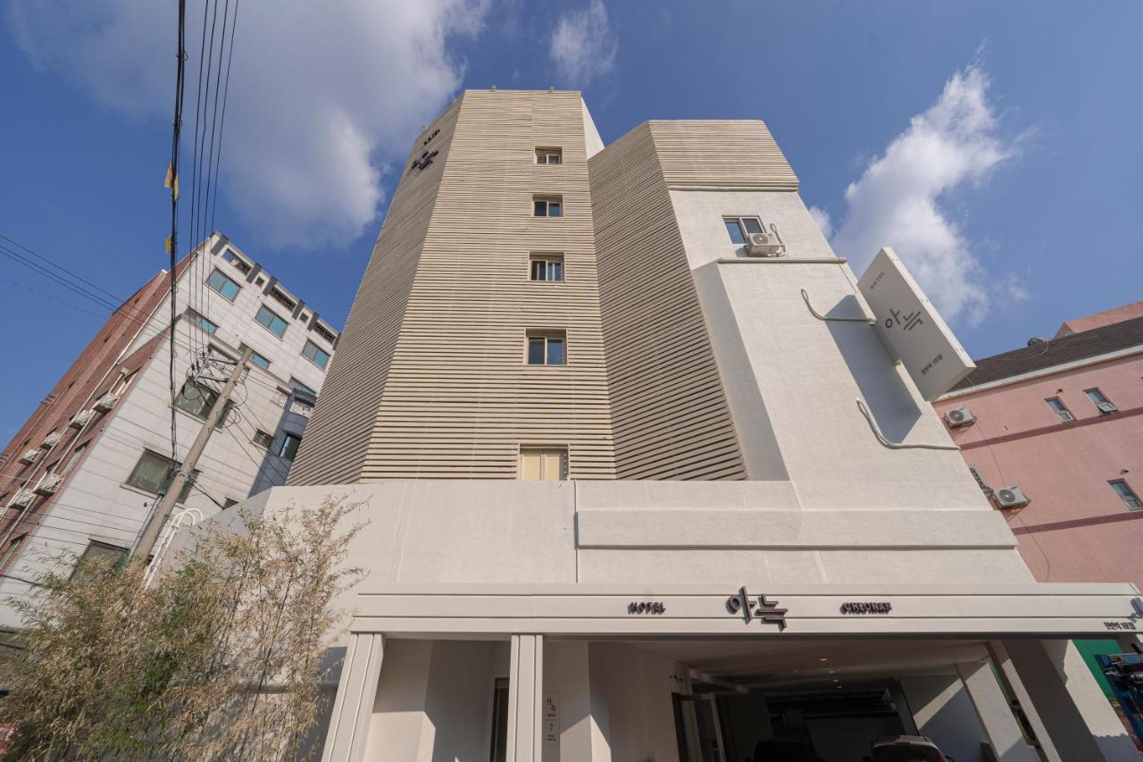 B&B Cheonan - The Hyoosik Aank Hotel Cheonan Station 1st Branch - Bed and Breakfast Cheonan