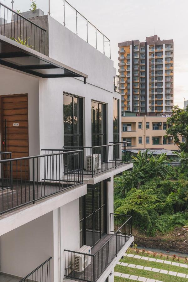Two-Bedroom Deluxe Apartment with Balcony