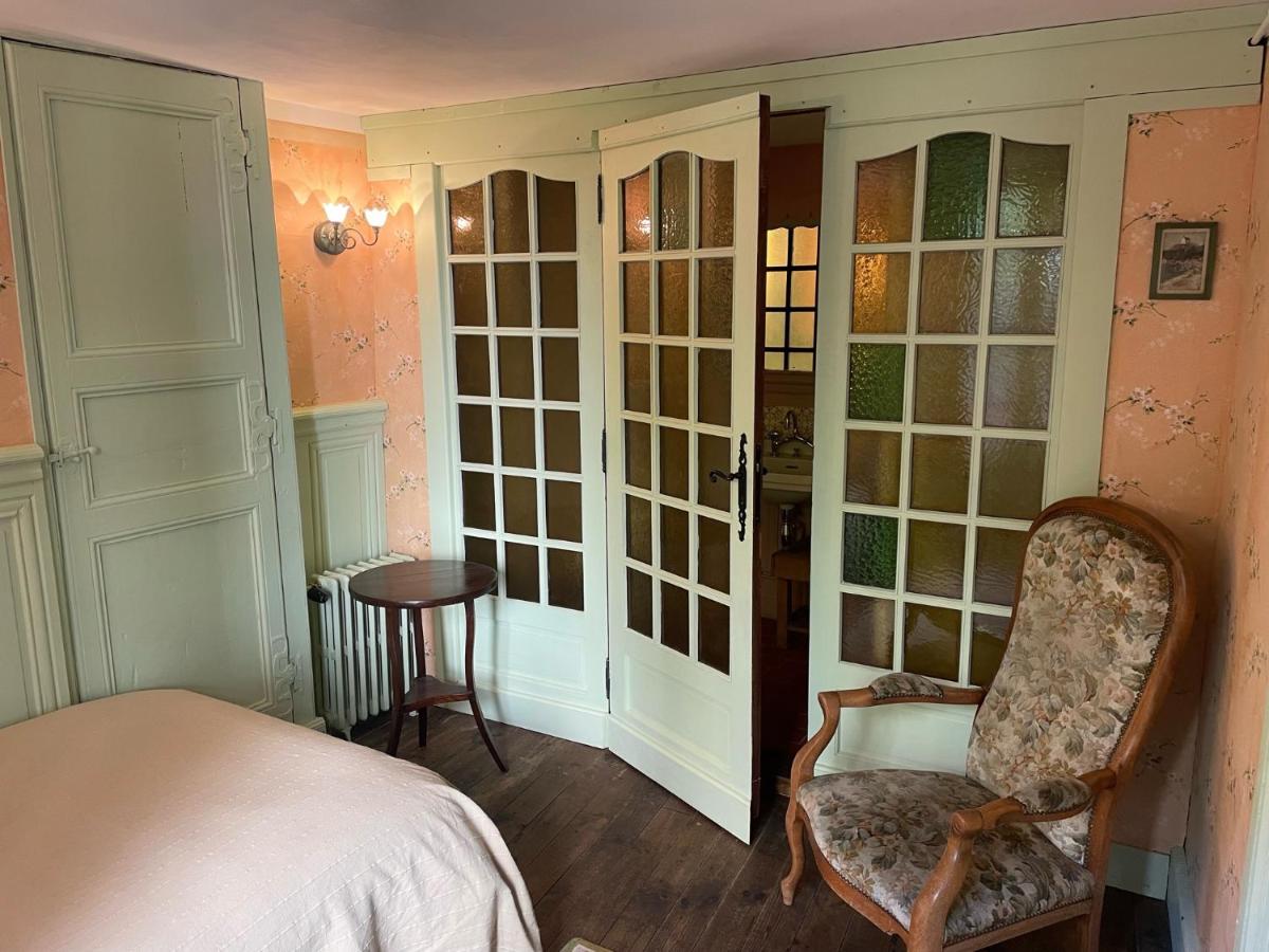 Large Single Room
