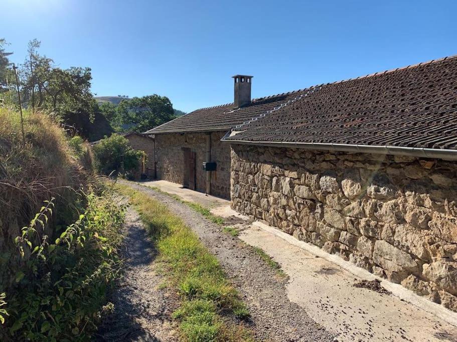 Secluded & Charming Gîte Surrounded by Nature - B&B