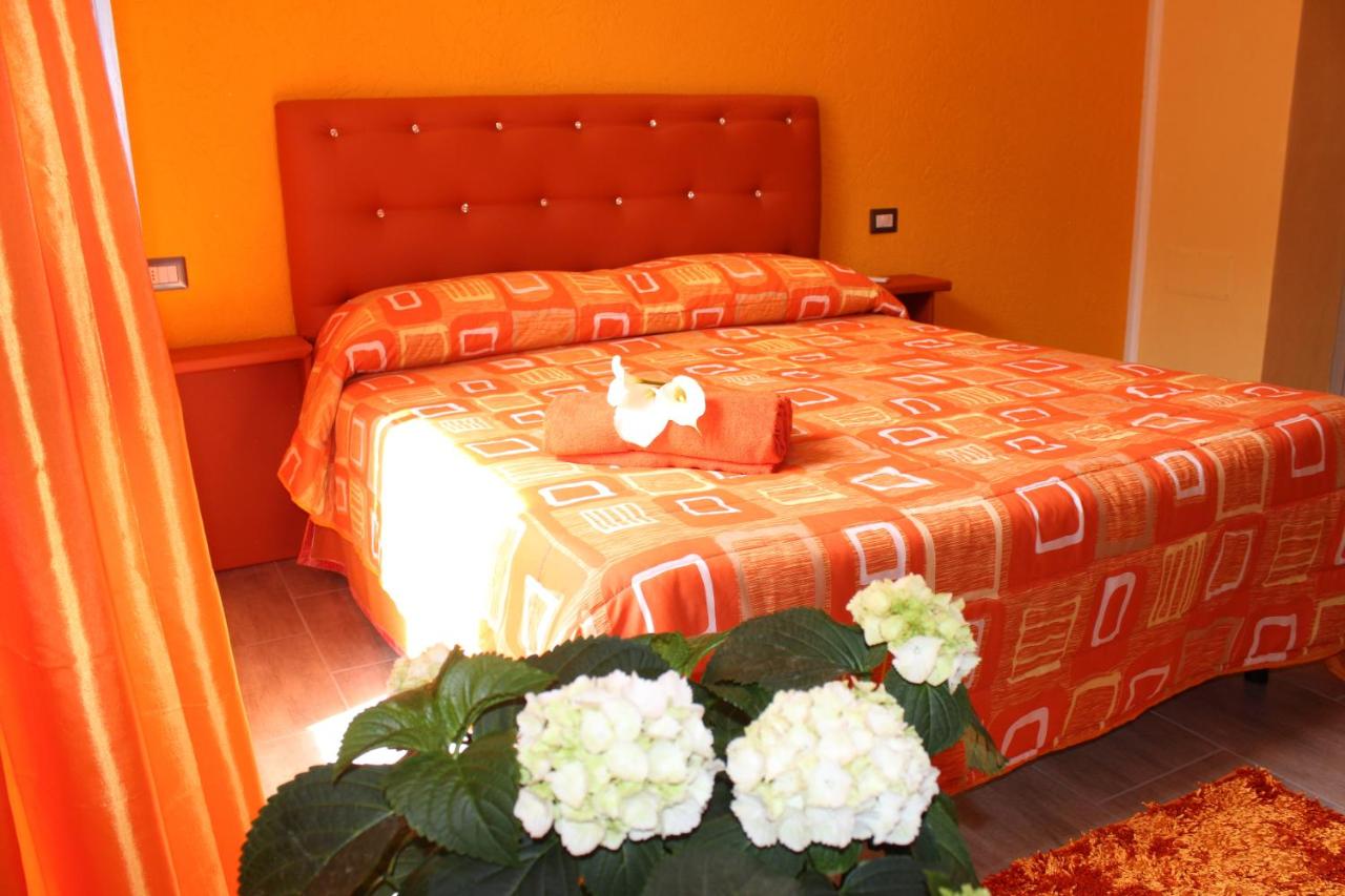 Doppelzimmer mit mit eigenem Bad 1