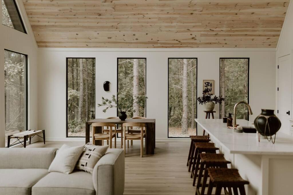 Unwind in Style & Serenity - The Denizen - B&B Broken Bow