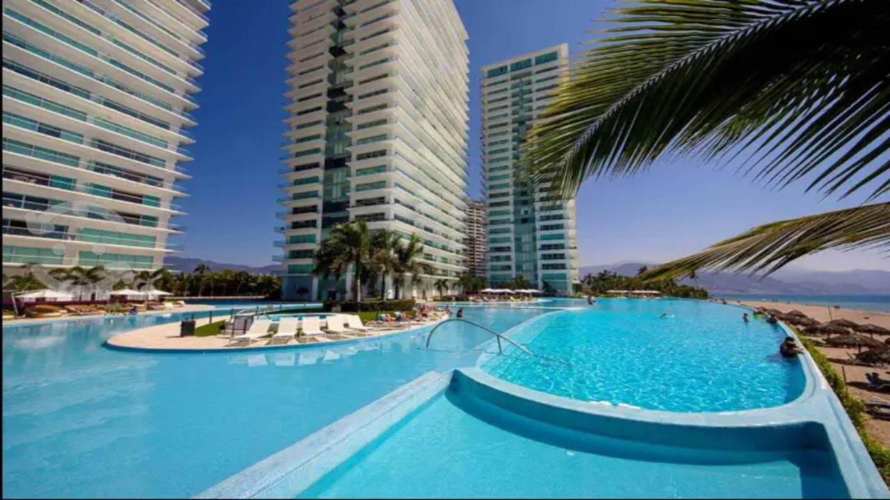 Península T3 1A Luxurious Ocean View Getaway by Kivoya - B&B Puerto Vallarta