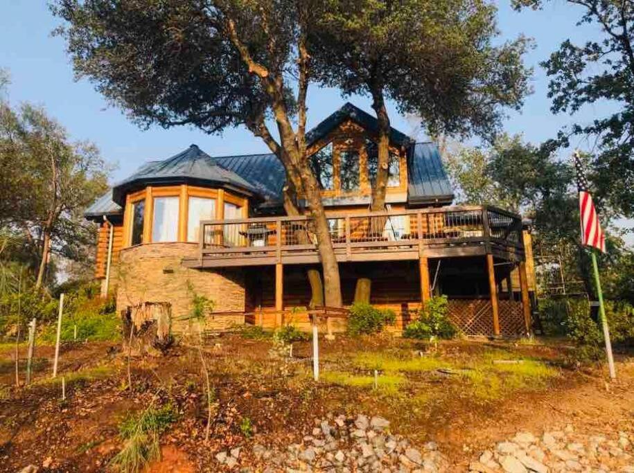 The Happy Bear Lodge - Ferienwohnung Shasta Lake