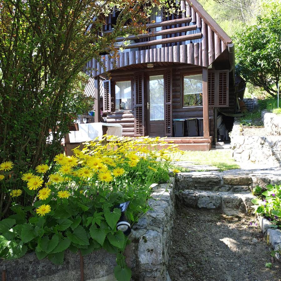 B&B Idrija - Wooden cabin with a view - Bed and Breakfast Idrija