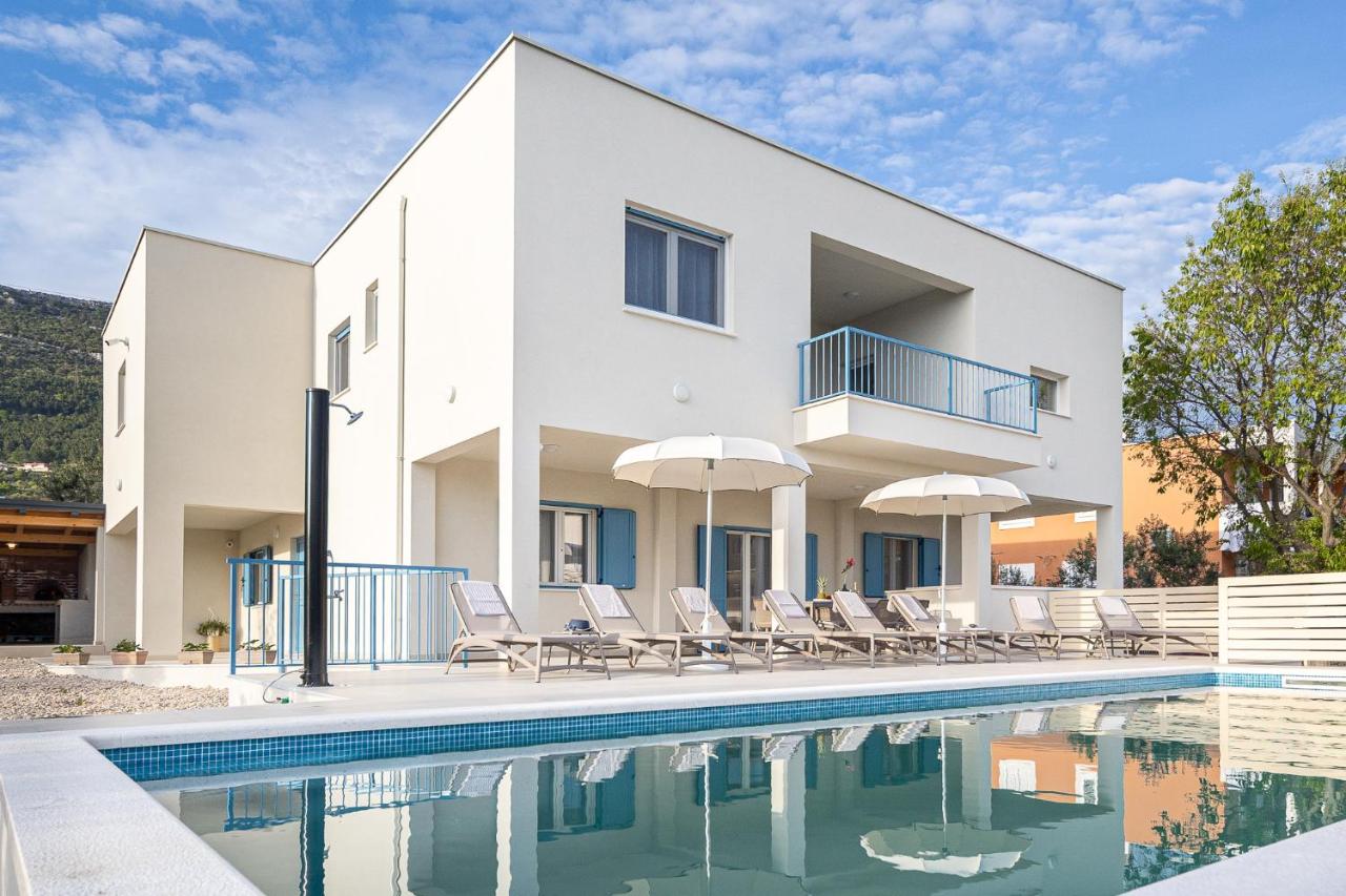 Luxury Apartment Diana - Bed and Breakfast Kaštel Stari