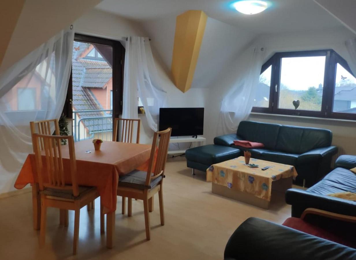 Monteursunterkunft Nidderau (20 km Hanau, 30 km Frankfurt) - B&B Nidderau