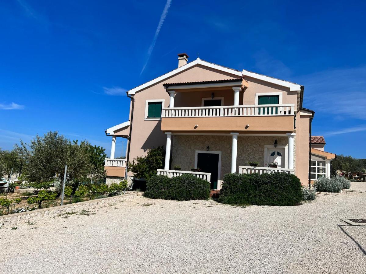 Apartments JoDi pool Novalja - Ferienwohnung Novalja