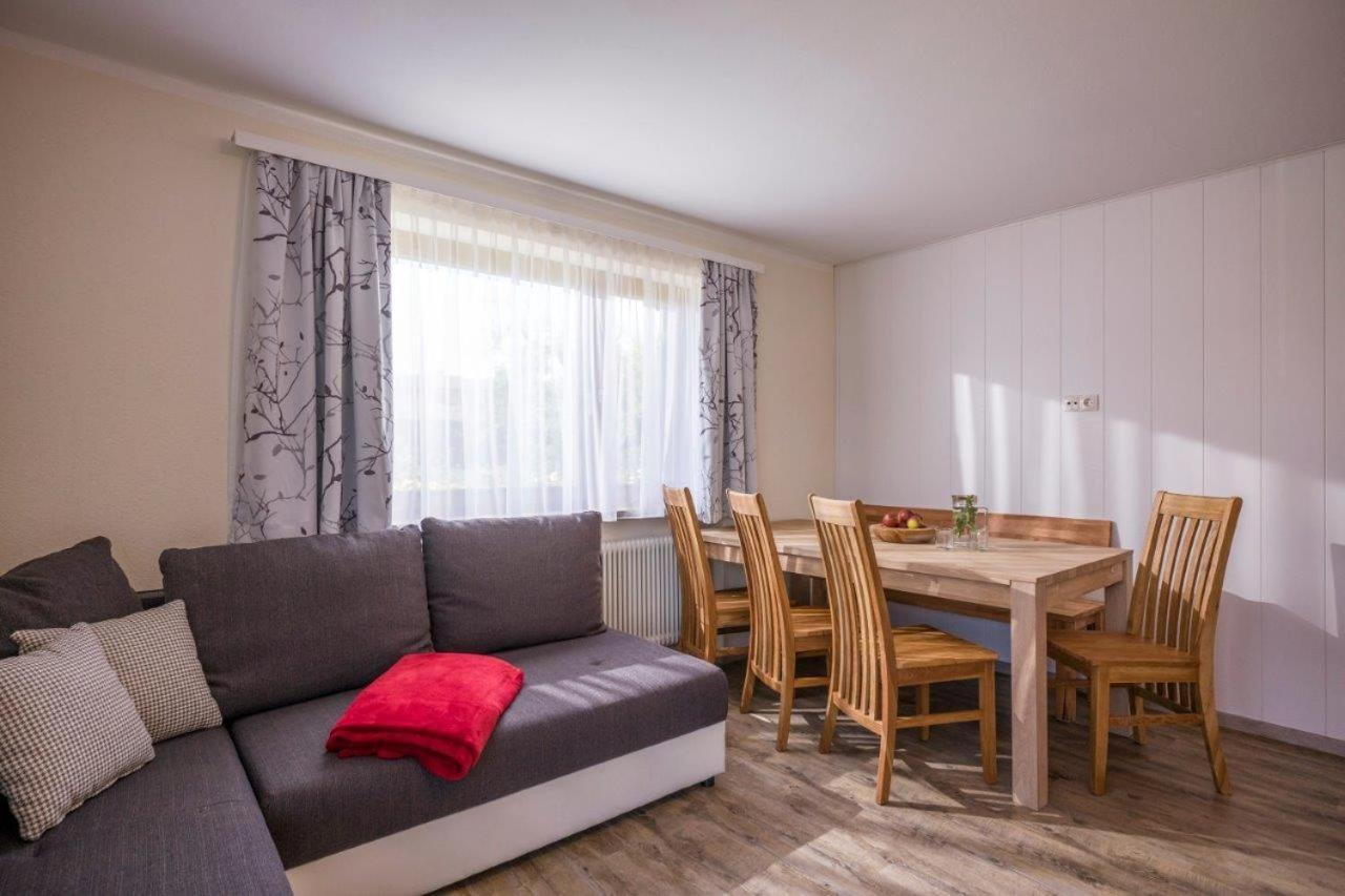 Appartamento con 2 Camere da Letto e con Doccia 