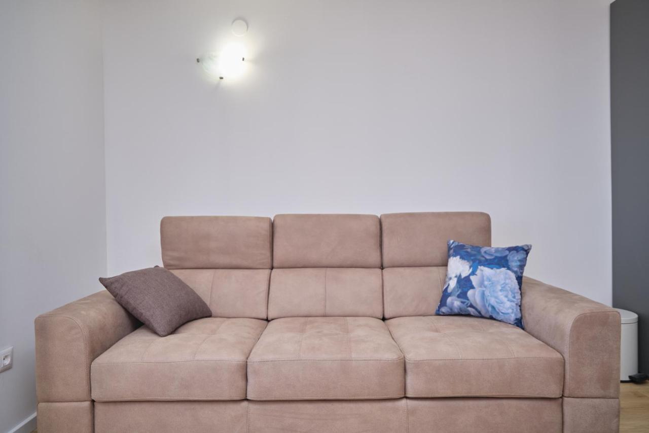 Apartment mit Balkon