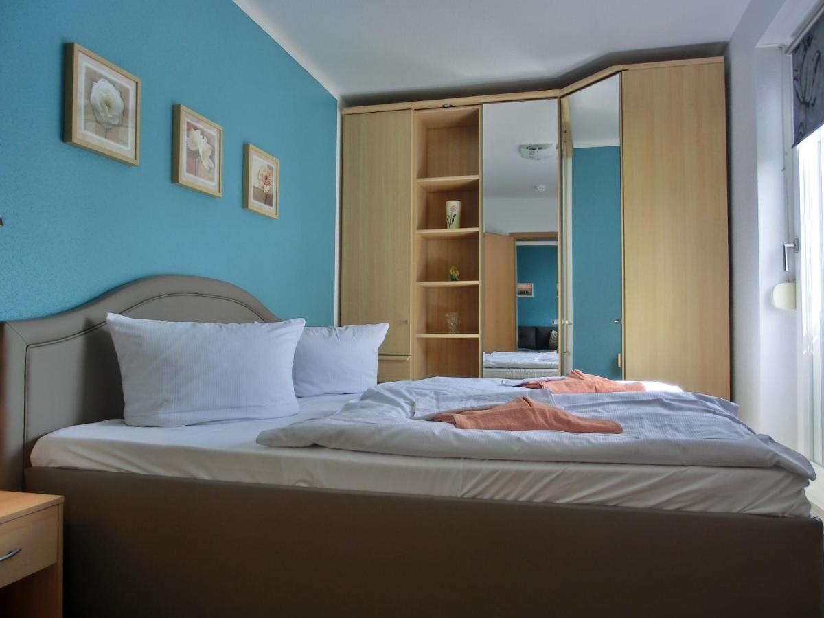 Apartment mit Balkon