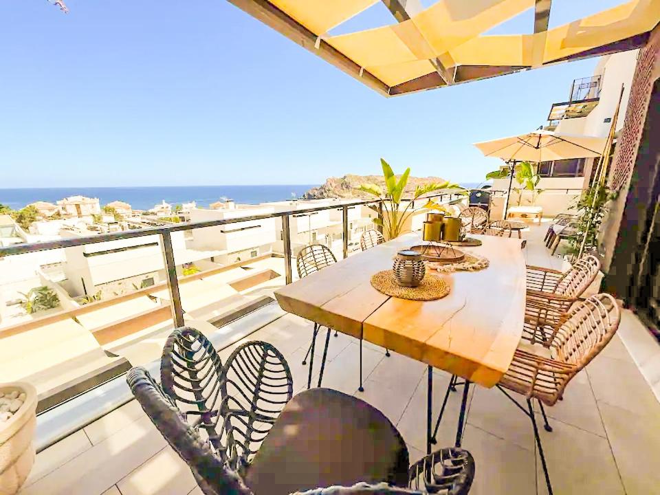 B&B Águilas - Luxury Designer Apartment - Unbeatable Sea Views - Bed and Breakfast Águilas
