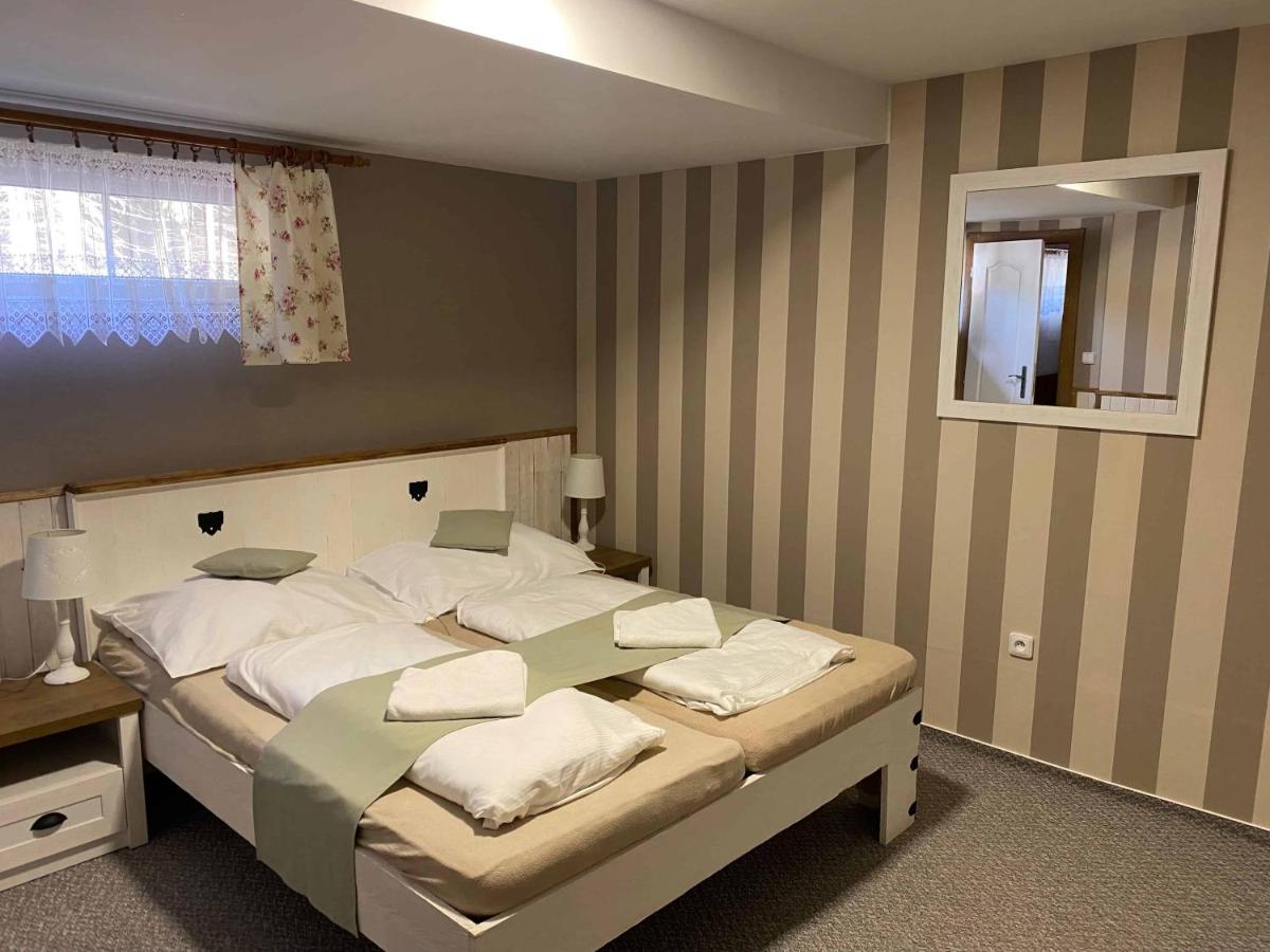 Dreibettzimmer