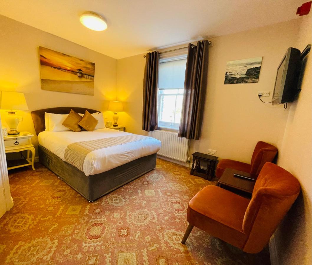 Deluxe Double Room with Shower