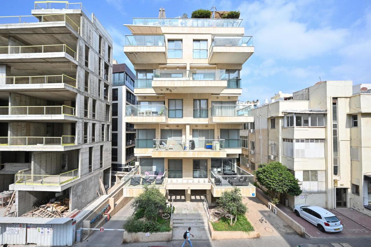 Luxe 3BR Penthouse w Jacuzzi&Parking&Mamad by HolyGuest - B&B