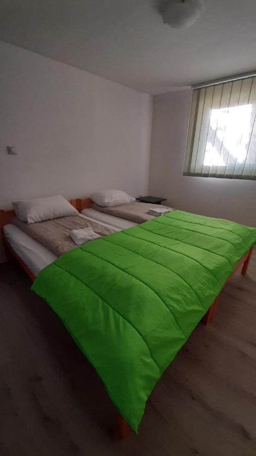 B&B Negotin - Apartman TATTOO R LUX - Bed and Breakfast Negotin