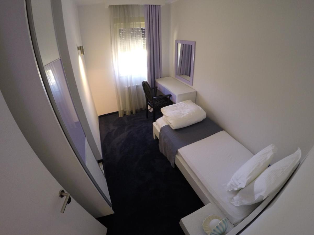 Apartment mit 2 Schlafzimmern und Balkon