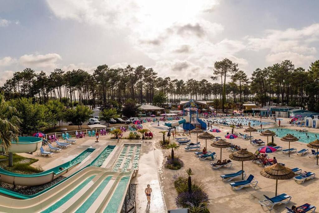 Mobil-home Loic camping les Dunes de Contis - Bed and Breakfast