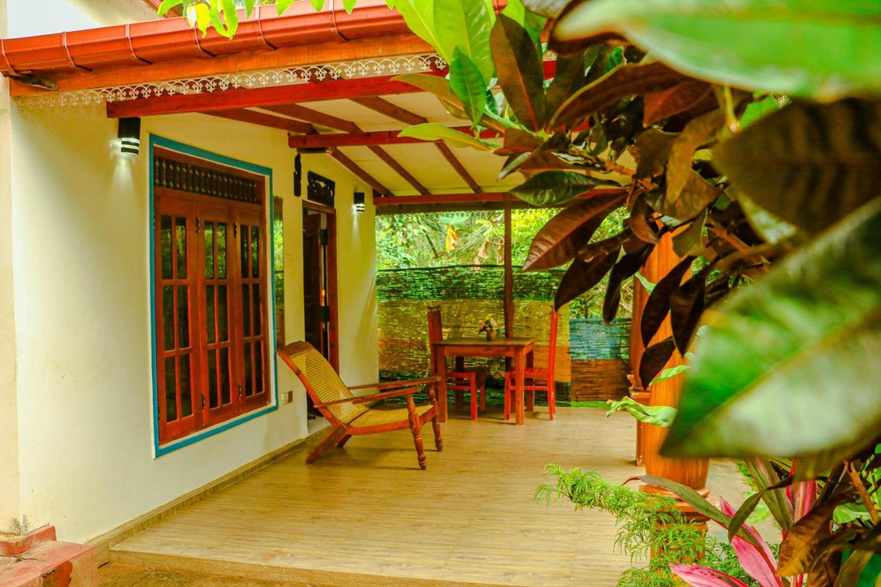 Senura Home Stay - B&B Sigiriya