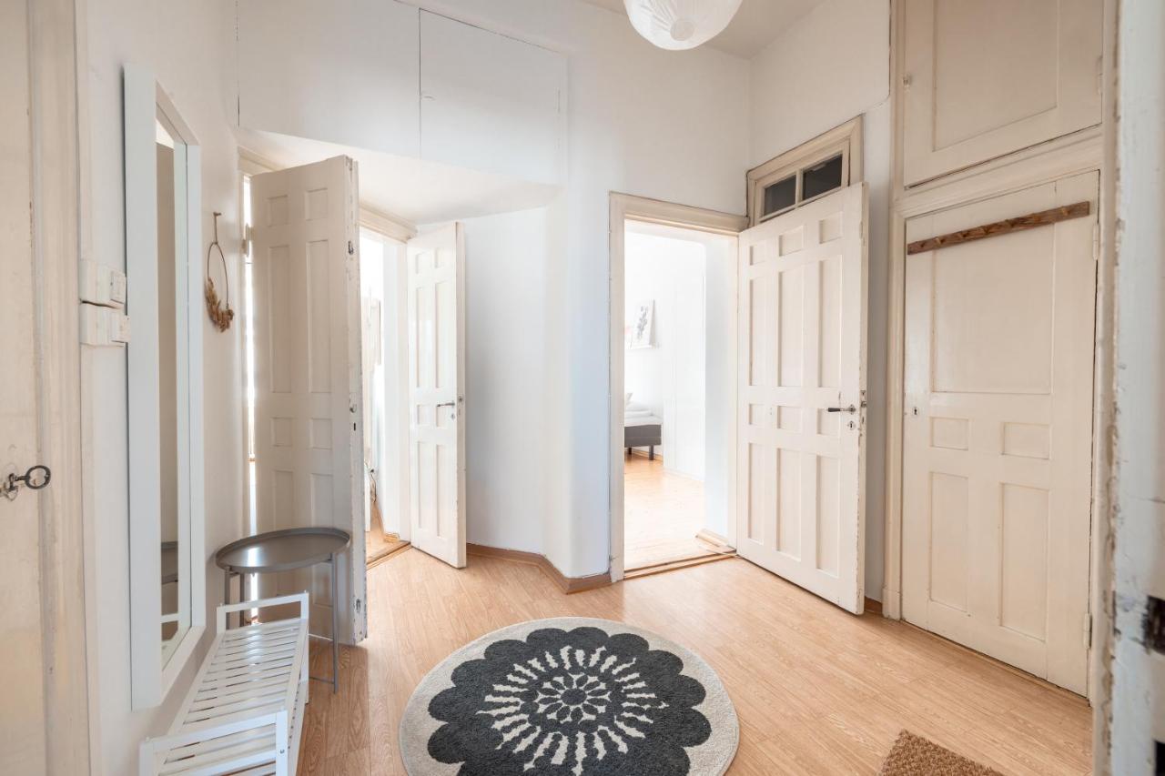 2ndhomes 1BR City Center Apartments - B&B