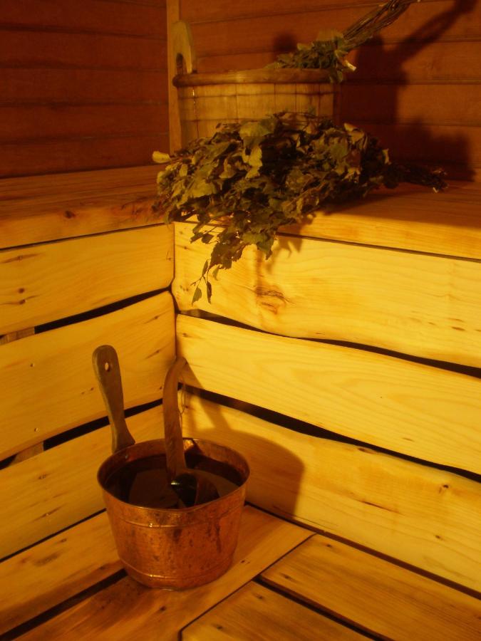 Viesu māja "Ozoliņi" - B&B Jūrkalne