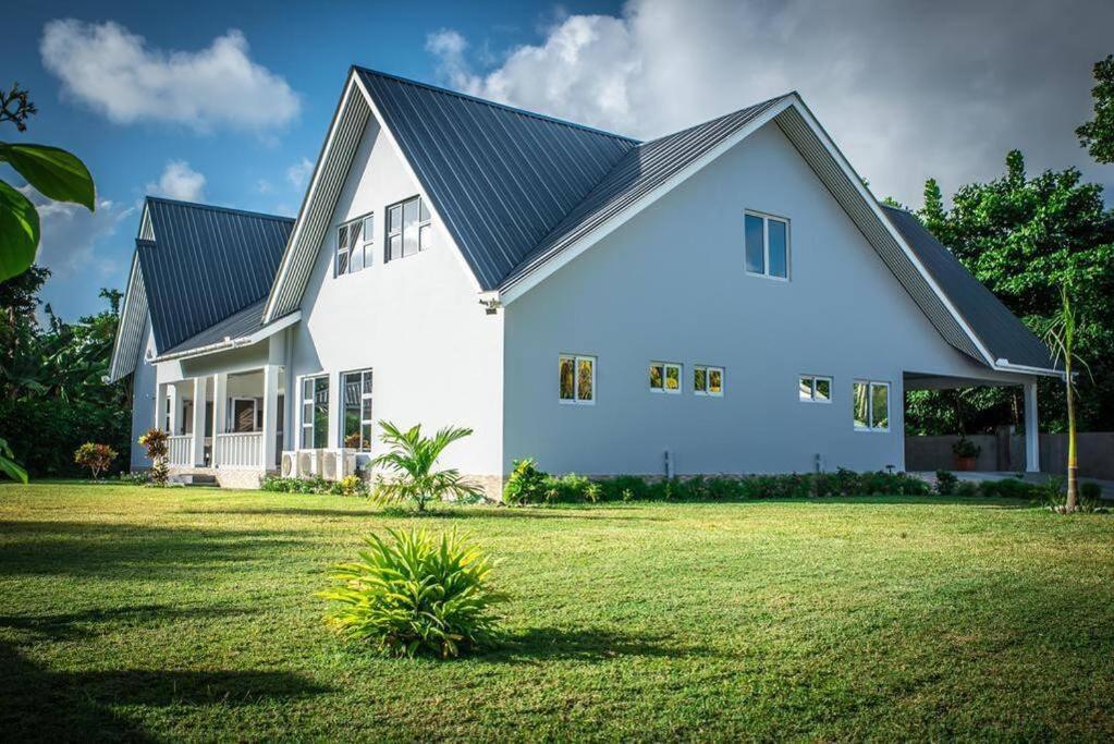 Island Charm of Praslin - B&B