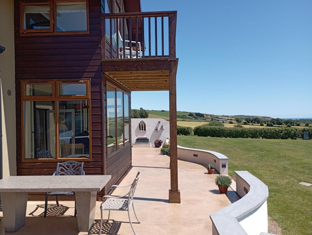 Ocean view. - B&B Garryvoe