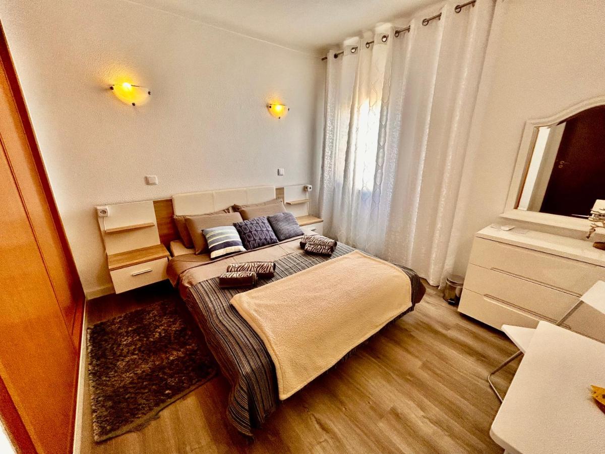 Standard Double Room with Shared Bathroom