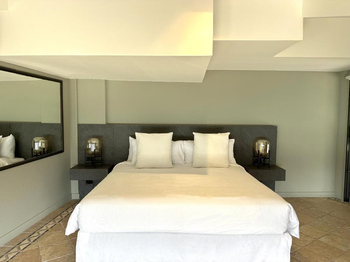 Penthouse Apartment
