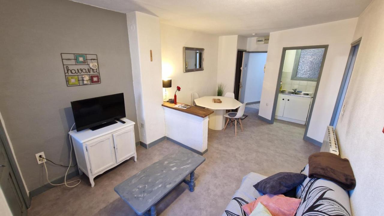 One-Bedroom Apartment (4 Adults)