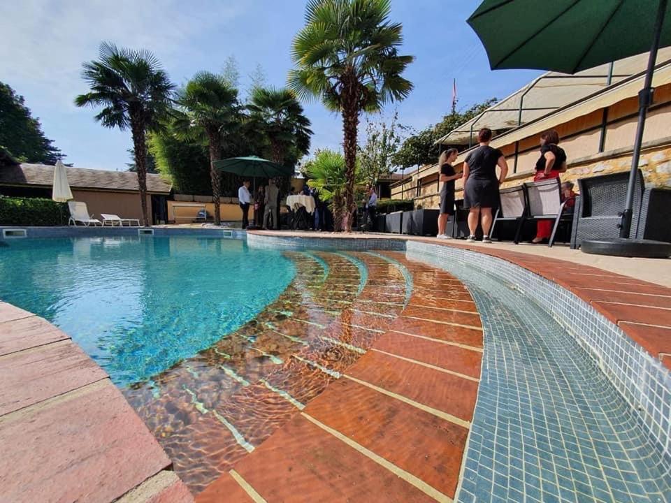 La Maison cachée du PAVILLON BELLEVUE - Bed and Breakfast Belley