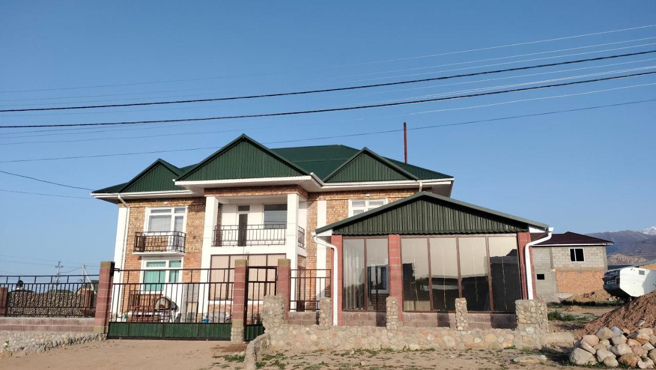 The Lake Townhouse - B&B Cholpon-Ata