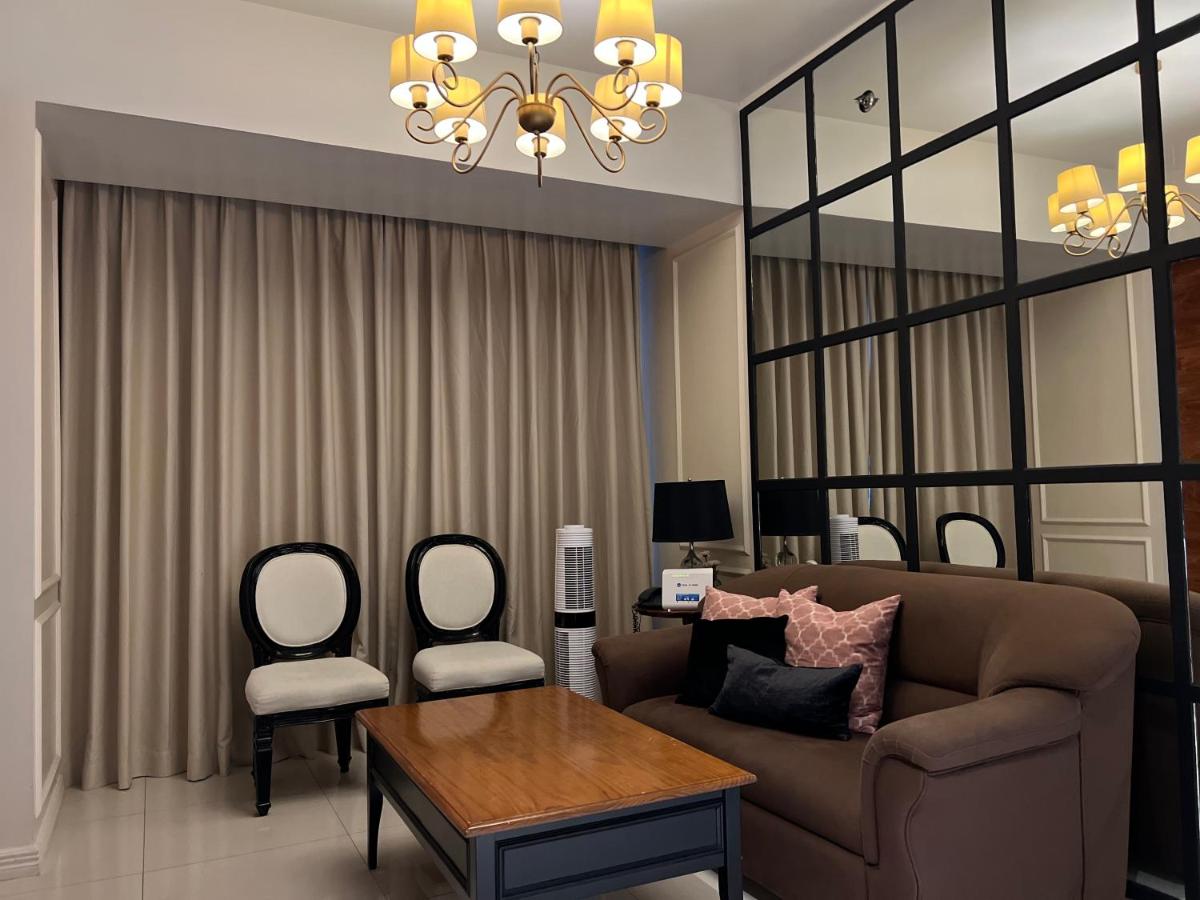 2-Bedroom Manhattan, Cubao Condo - B&B Manila