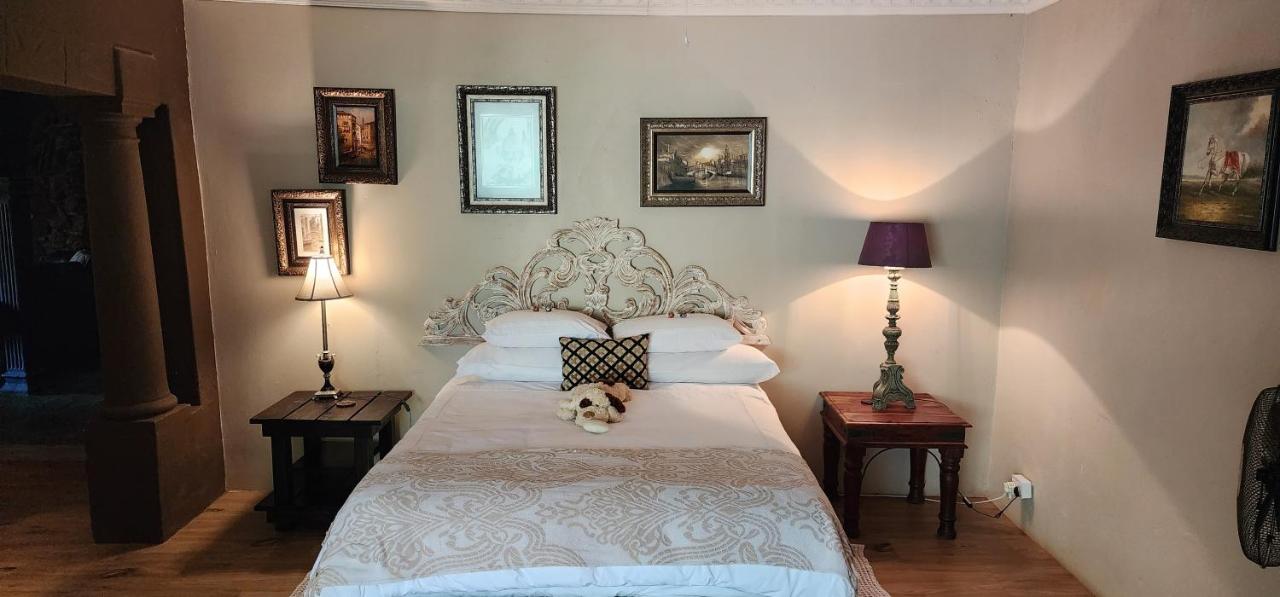 Deluxe King Suite