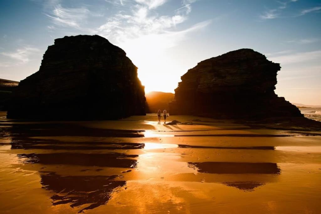 APARTAMENTO PLAYA CATEDRALES CON PISCINA Y TERRAZA - Bed and Breakfast