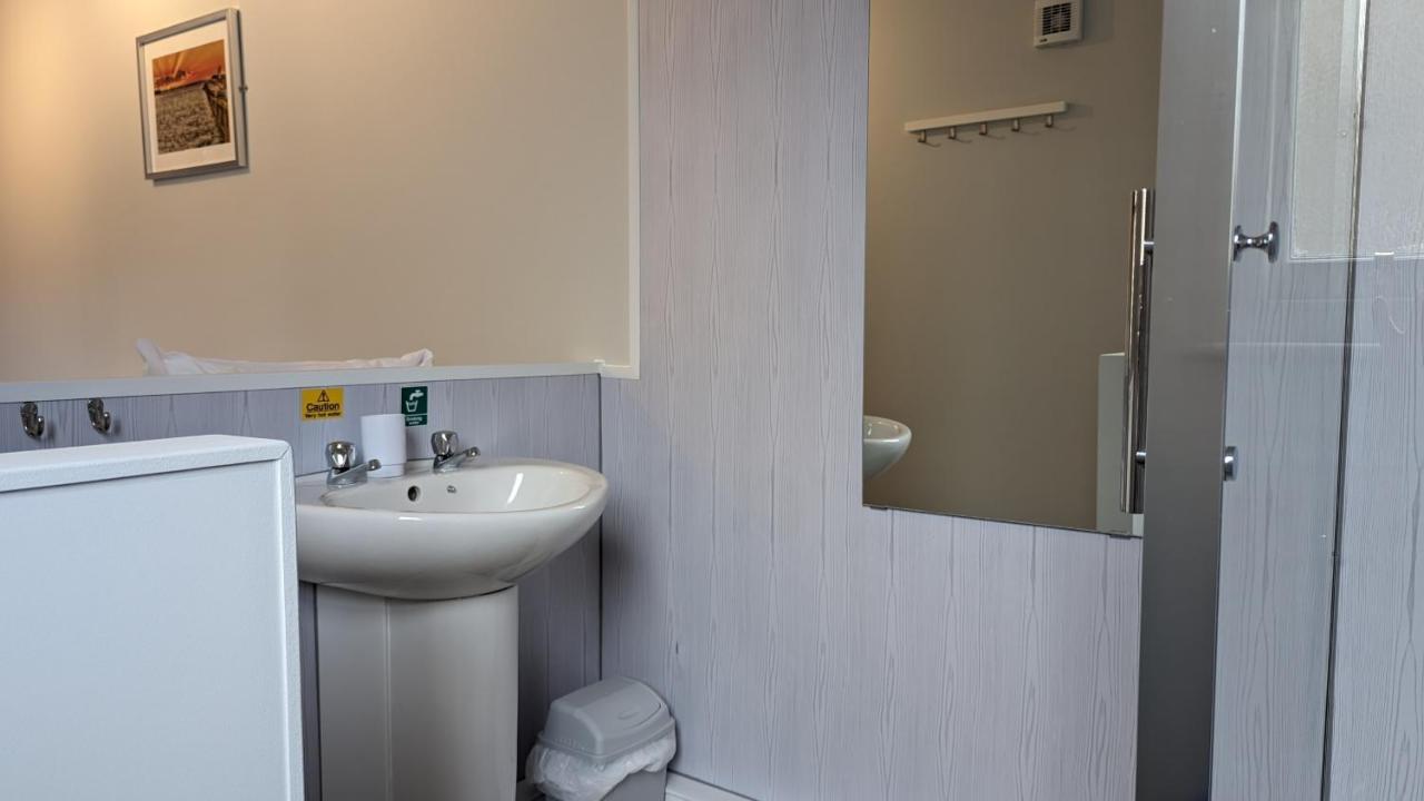 Single Room with Shower