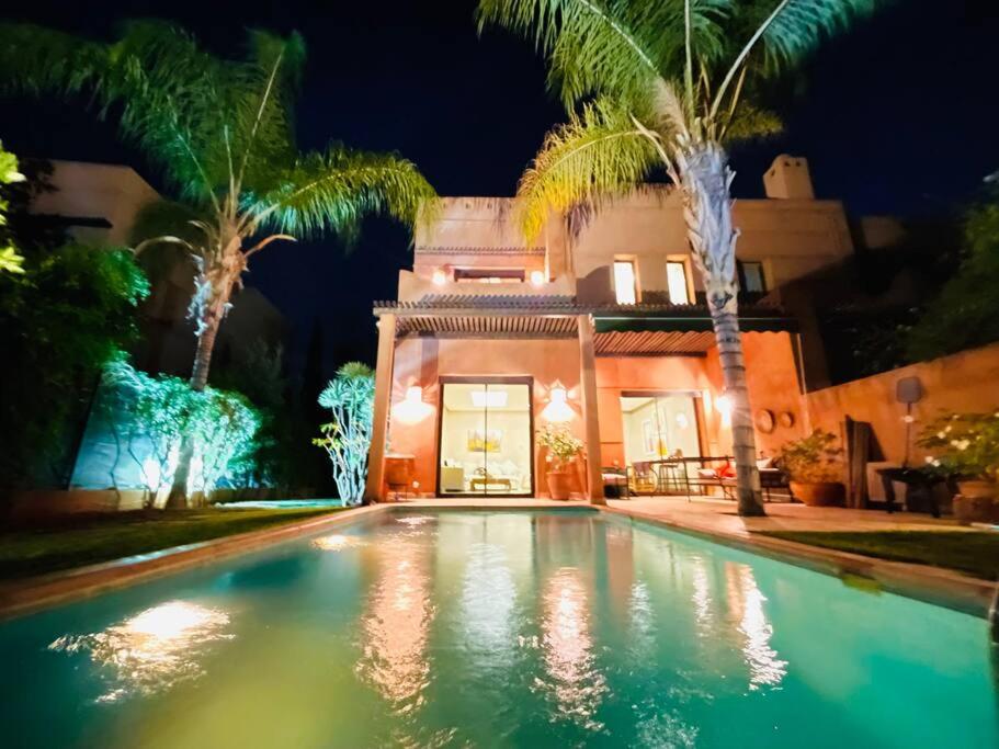 B&B Marrakech - Villa Hanaa sur golf piscine privée - Bed and Breakfast Marrakech